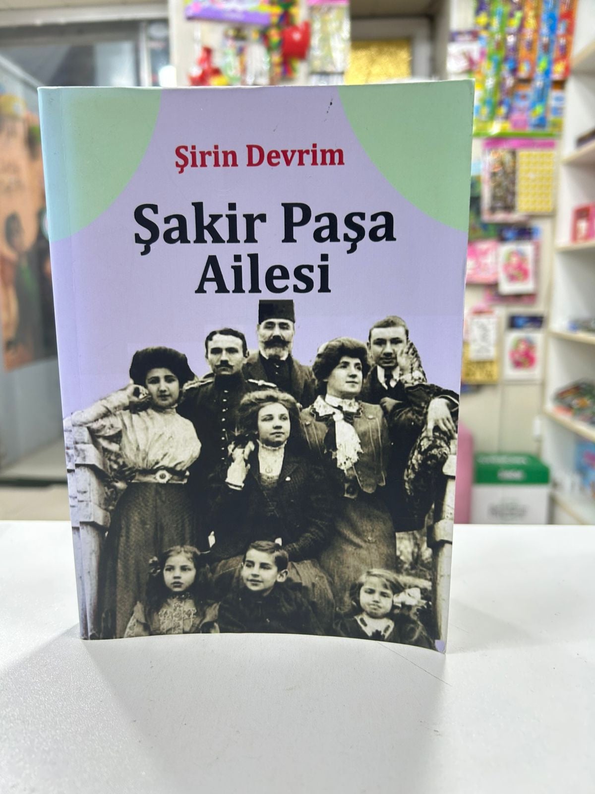 Doğan nəşriyyat Şakir Paşa Ailesi